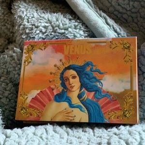 Lime Crime Venus mini